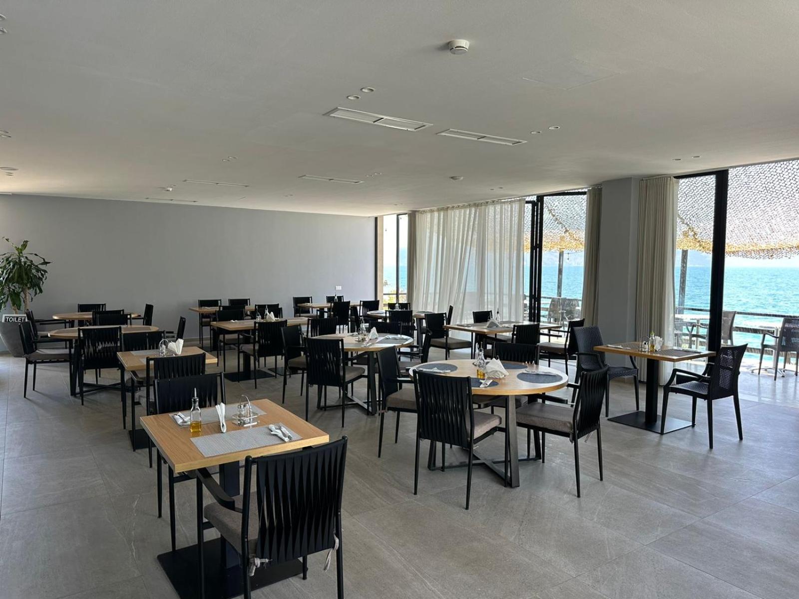 Dukes Albania Hotel Radhime Luaran gambar