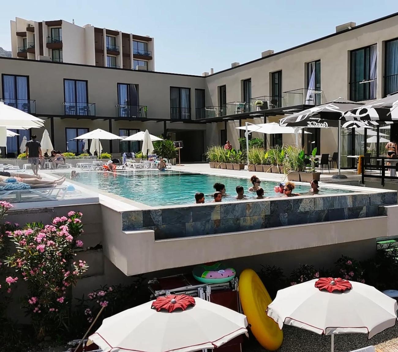 Dukes Albania Hotel Radhime Luaran gambar