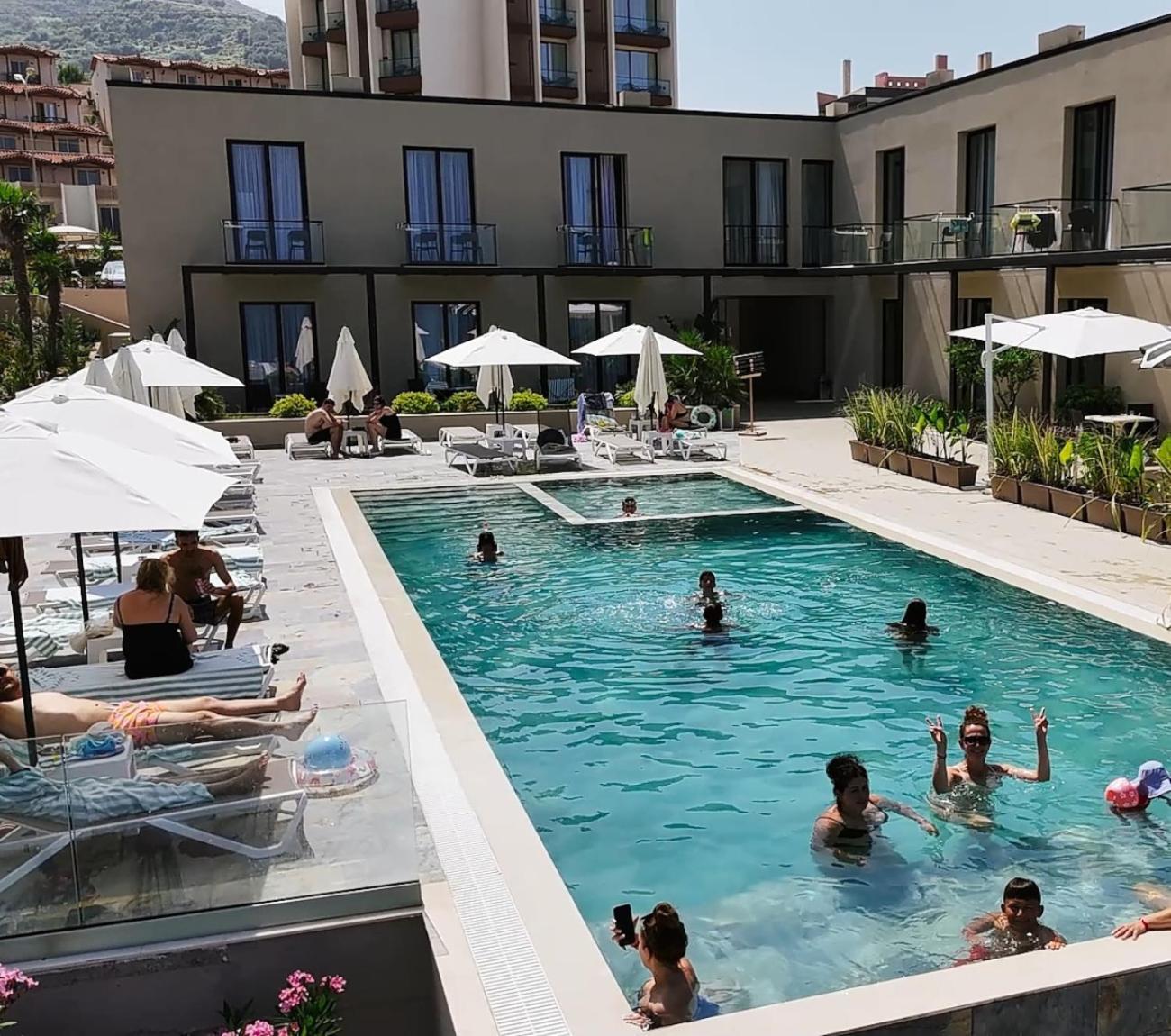 Dukes Albania Hotel Radhime Luaran gambar